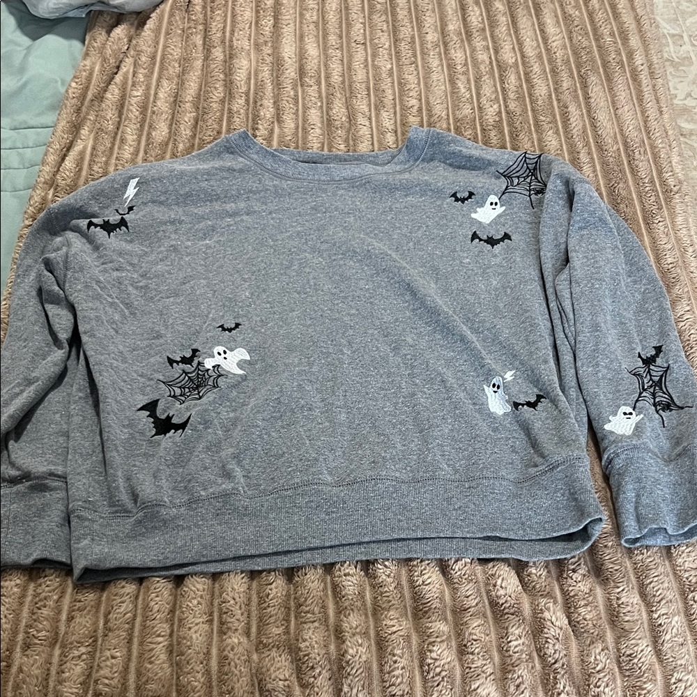 Maurices Gray Halloween Sweater with Ghosts and Bats